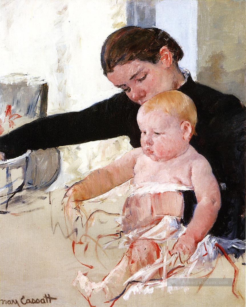 Baigner le jeune héritier mères des enfants Mary Cassatt Peintures à l'huile